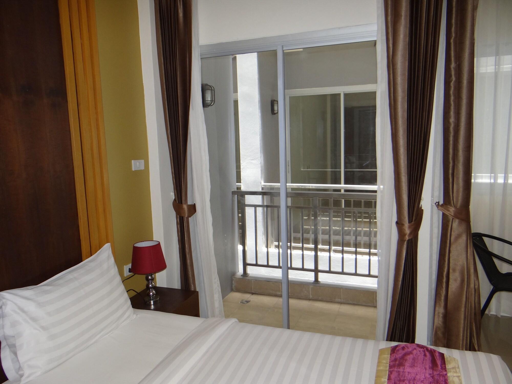 Tropical Sunset Hotel Patong Kültér fotó