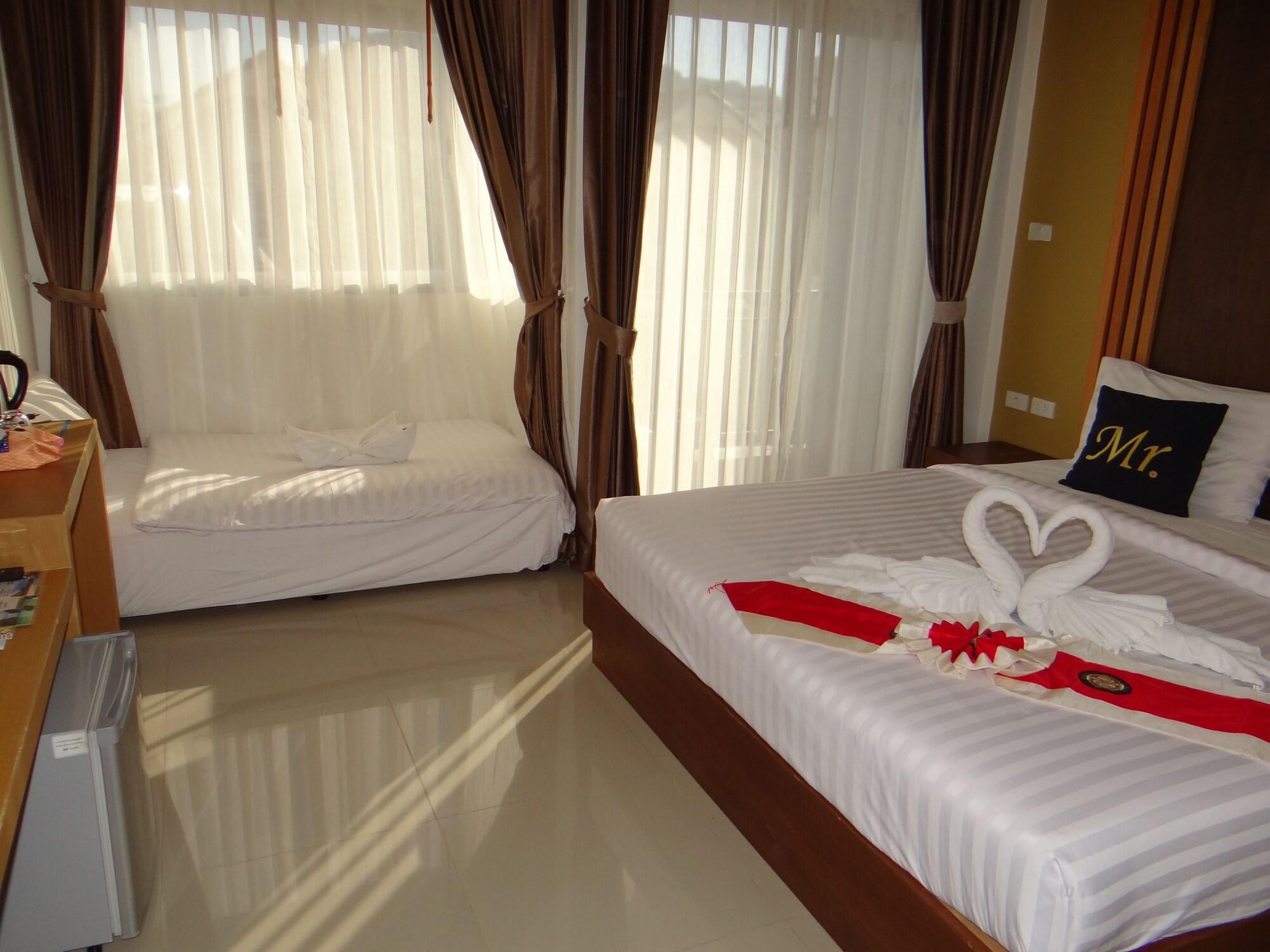 Tropical Sunset Hotel Patong Kültér fotó