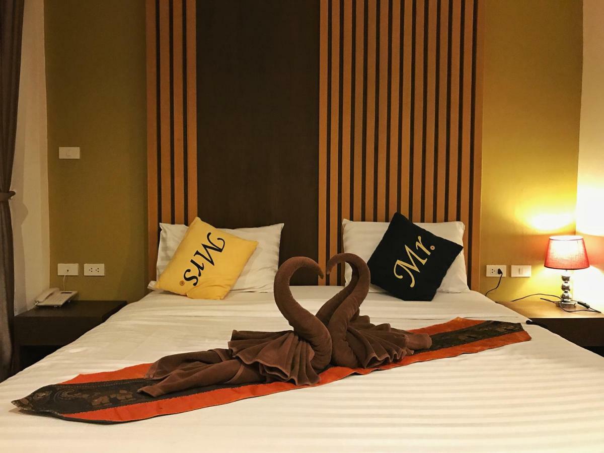 Tropical Sunset Hotel Patong Kültér fotó