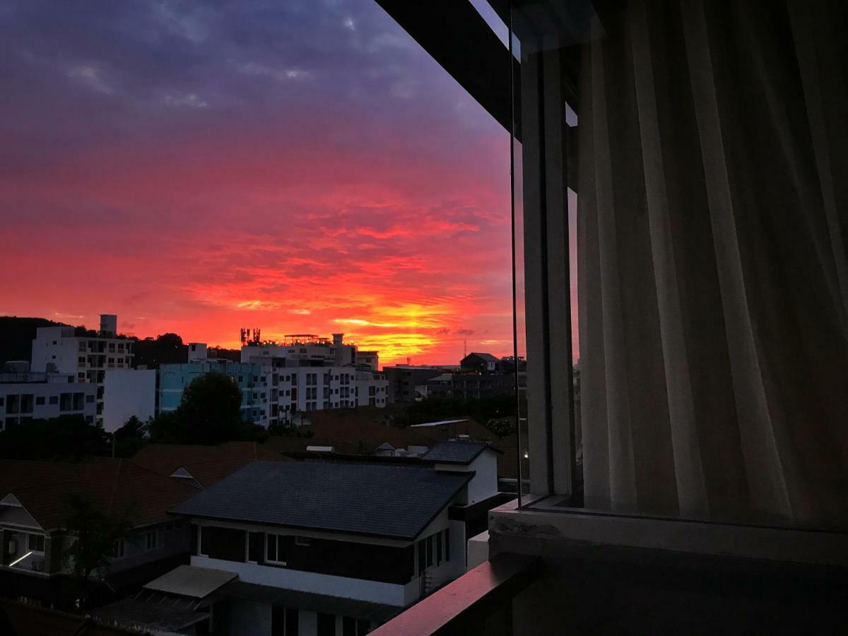 Tropical Sunset Hotel Patong Kültér fotó