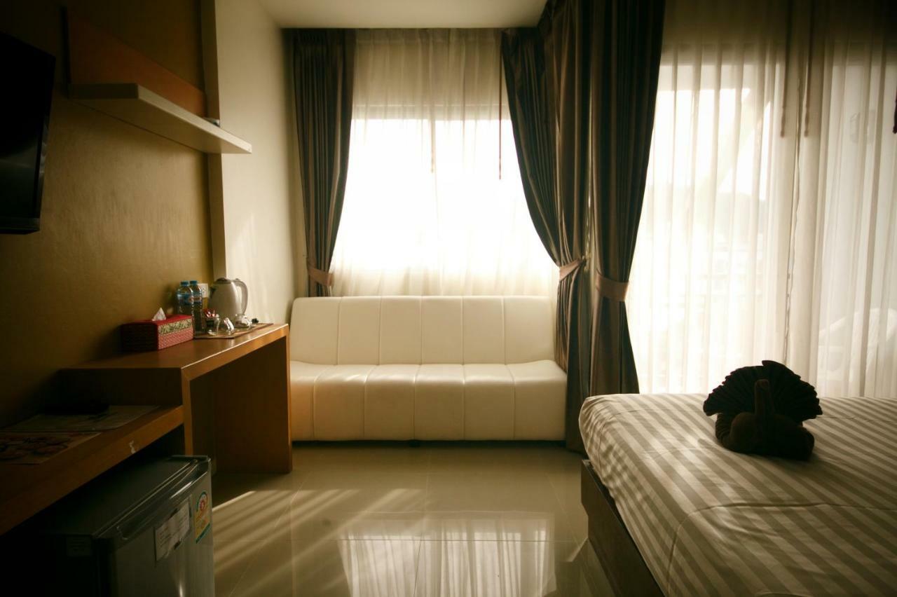 Tropical Sunset Hotel Patong Kültér fotó