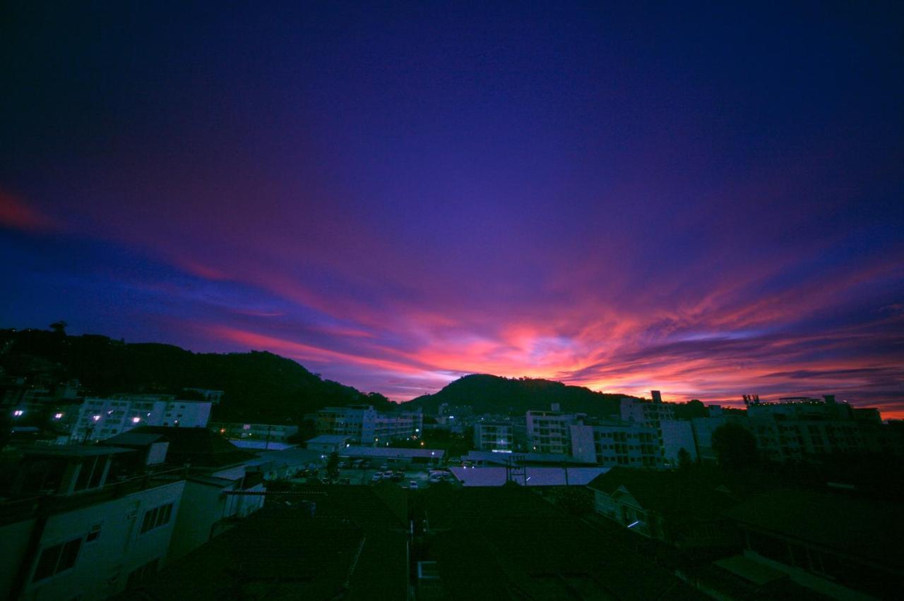 Tropical Sunset Hotel Patong Kültér fotó