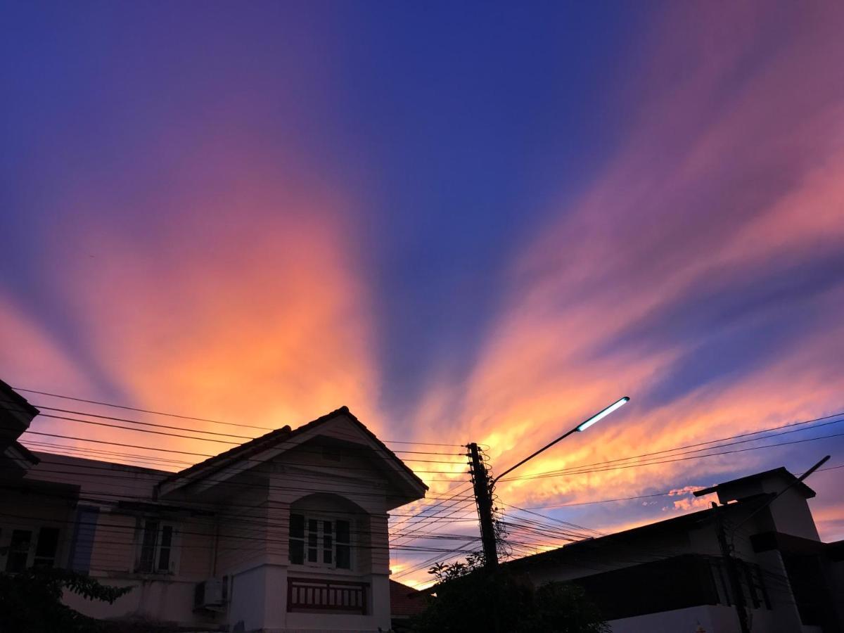 Tropical Sunset Hotel Patong Kültér fotó
